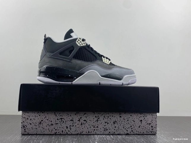 HYPE 4 626969-030 Jordan Pack Retro Fear (2013) 0628